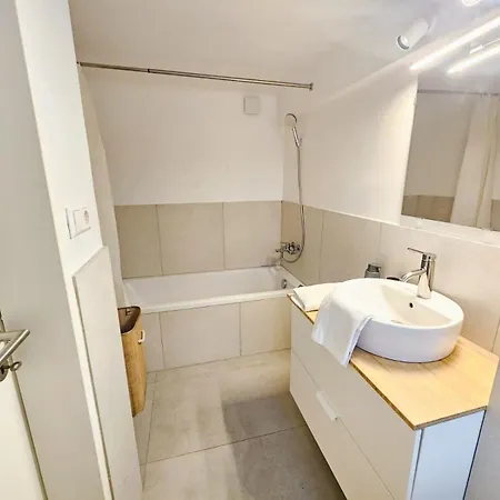 Διαμέρισμα Exceptional 3br With Private Terrace&garden Differdange